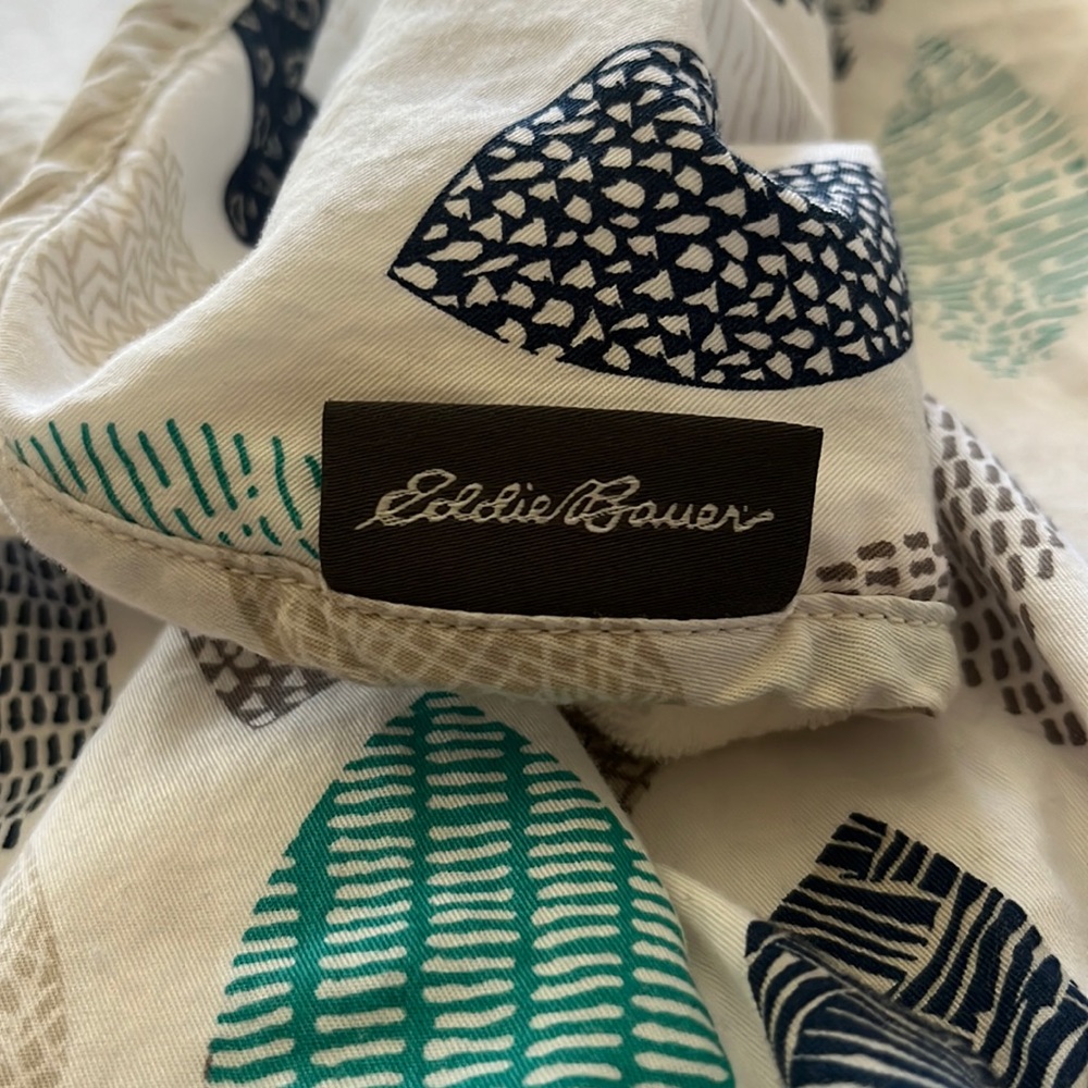 Eddie Bauer Nursing cover